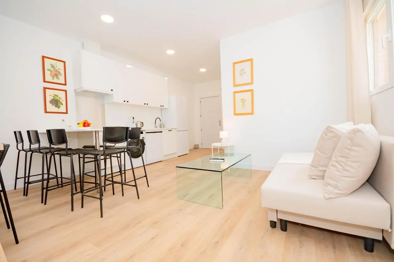 For You Rentals Cozy And Charming 3-Bedroom Apartment Temporal In Madrid Asr18 Spain